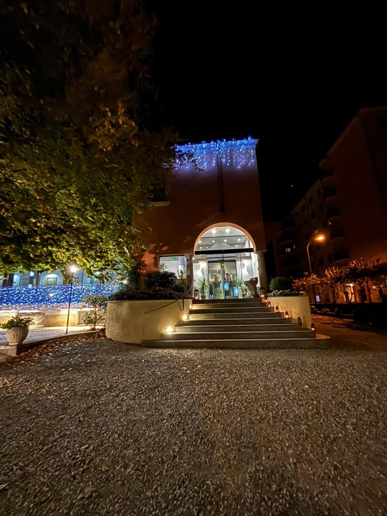 Villa Nasti Hotel Ristorante Canzo ภายนอก รูปภาพ