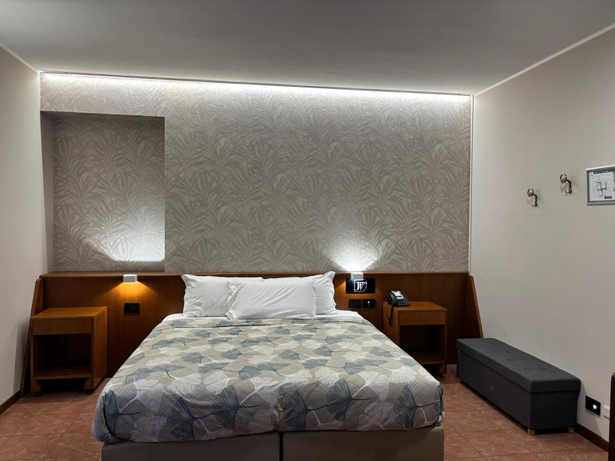 Villa Nasti Hotel Ristorante Canzo ภายนอก รูปภาพ