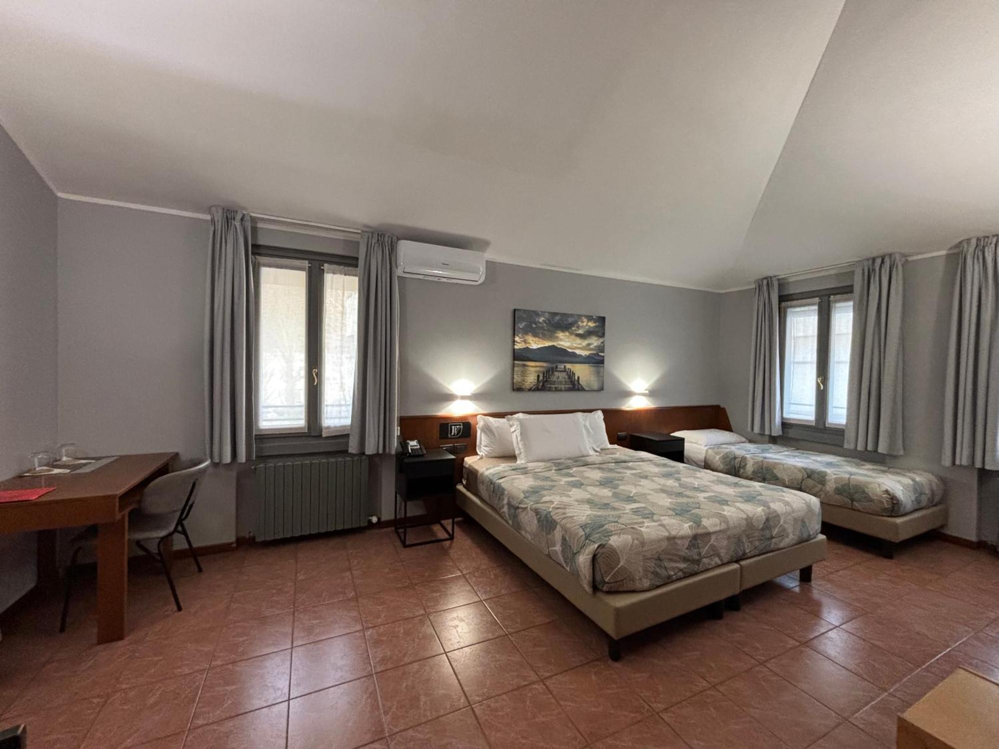 Villa Nasti Hotel Ristorante Canzo ภายนอก รูปภาพ