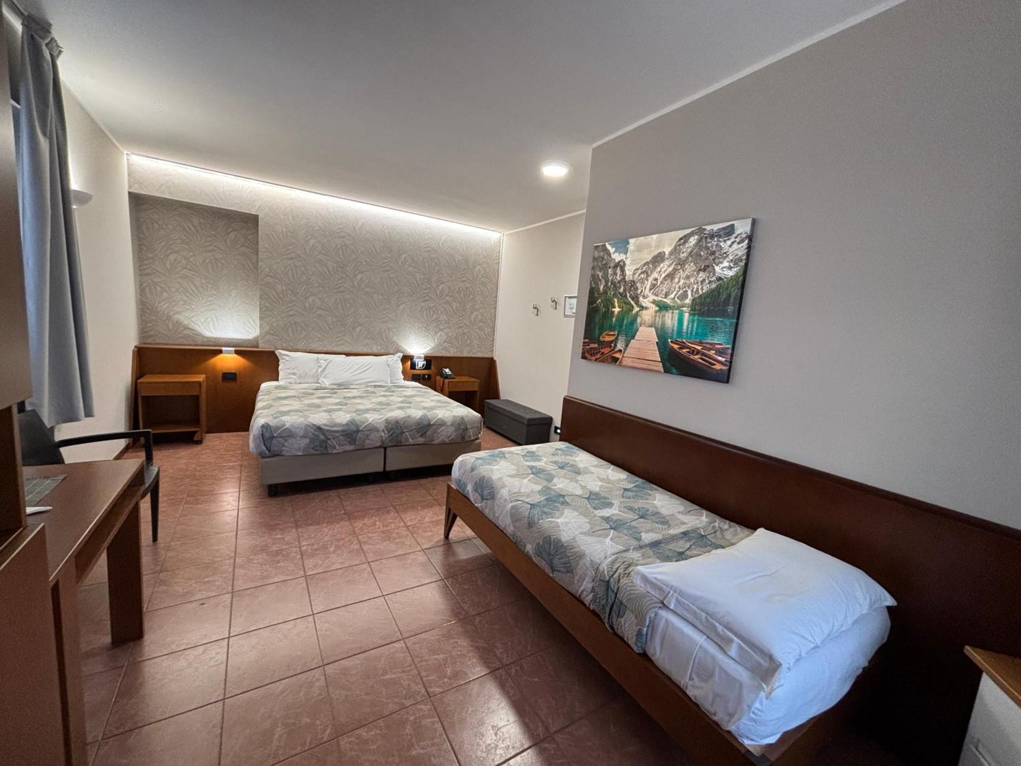 Villa Nasti Hotel Ristorante Canzo ภายนอก รูปภาพ